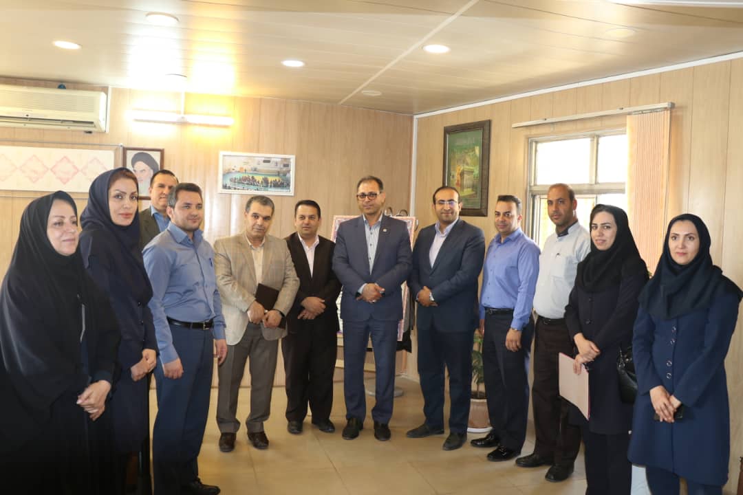 دیدار شهردار منطقه پنج با رئیس اداره ورزش و جوانان شهرستان شیراز در ابتداهفته تربیت بدنی و ورزش
